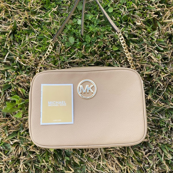 Michael Kors Light Camel Shoulder Bag - Picture 5 of 6